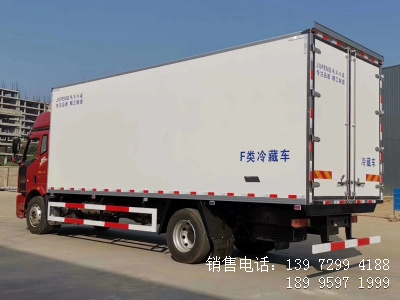 程力国六7米6解放J6L肉钩冷藏车厂家配置图片