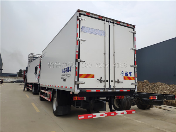 中型6米8国6柳汽乘龙H5单桥肉钩冷藏车厂家价格配置图片
