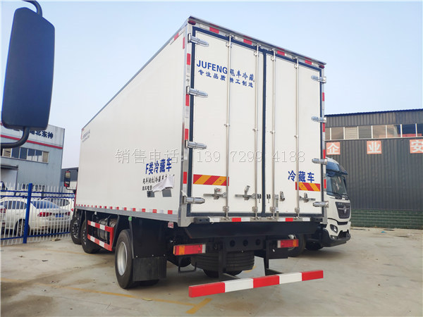 8米6新款东风天锦KR小三轴肉钩冷藏车厂家价格参数配置图片