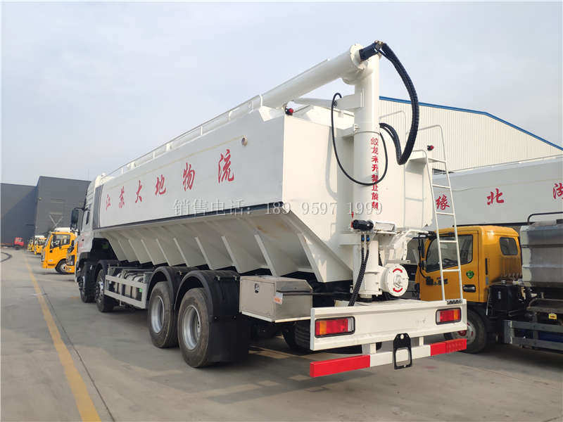 液压22吨东风天龙VL前四后八散装饲料运输车厂家价格配置图片