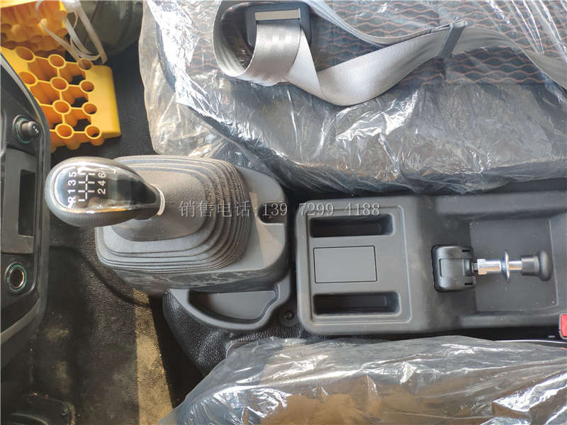 国六小型4米2蓝牌东风凯普特冷藏车厂家报价配置图片