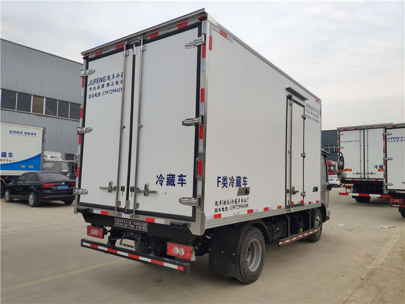 轻型蓝牌4米2福田奥铃速运冷藏车厂家报价