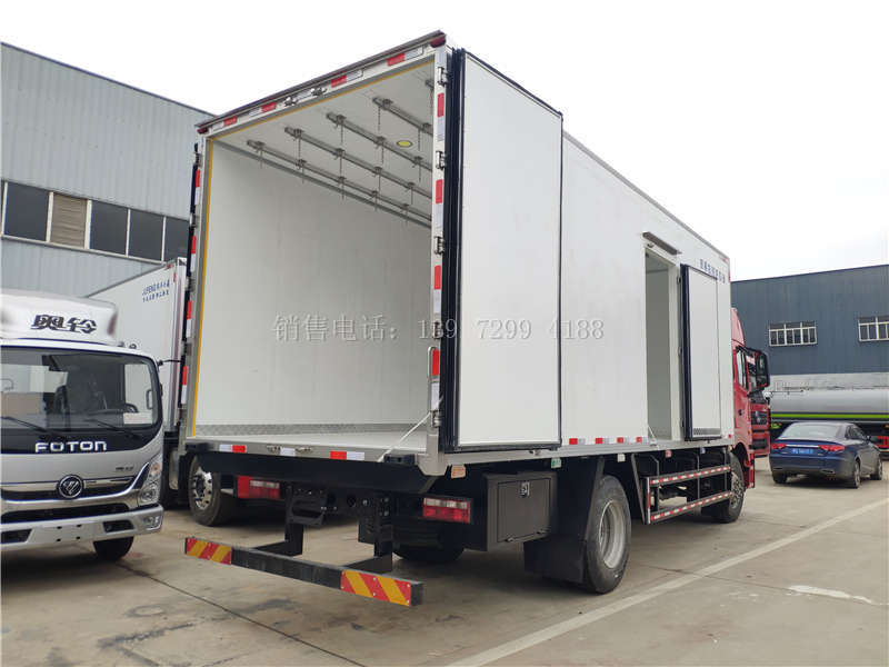 高顶江淮格尔发6米8冷藏车