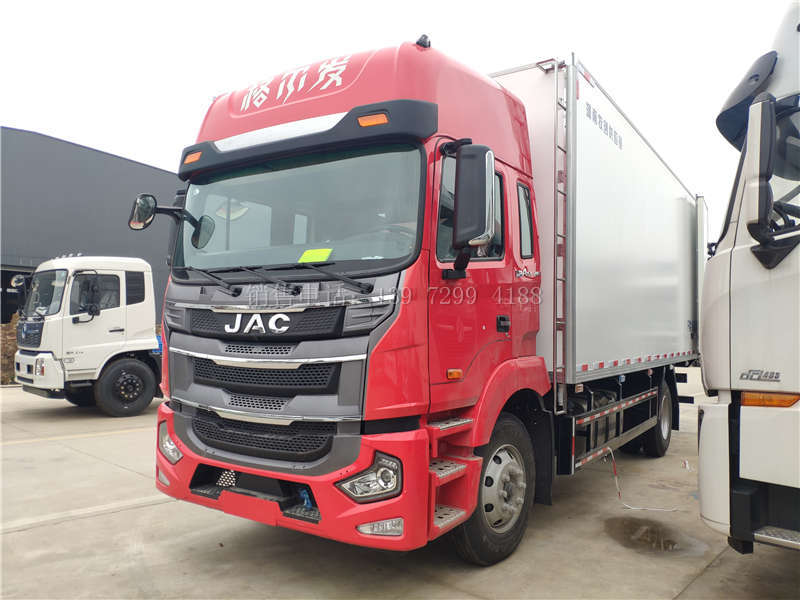 高顶江淮格尔发6米8冷藏车