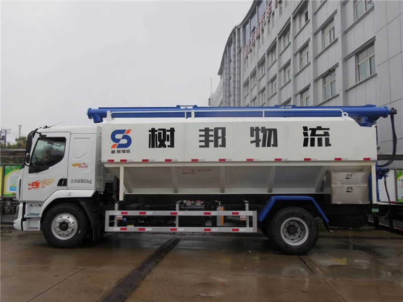 柳汽乘龙散装饲料运输车