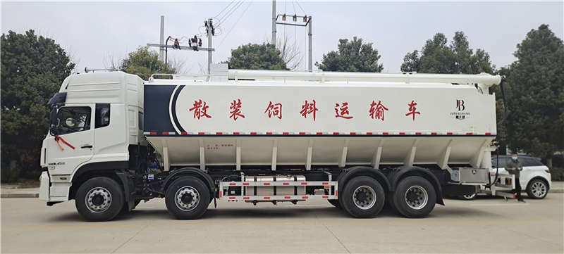 东风天龙散装饲料运输车