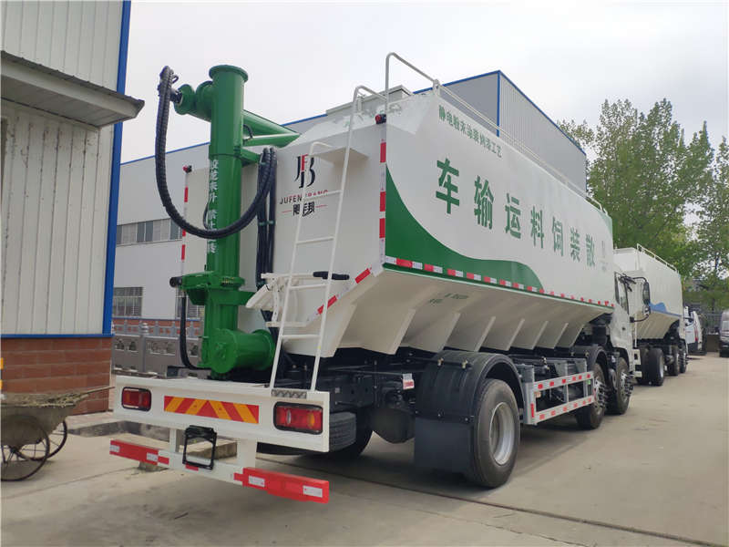 气动散装饲料运输车