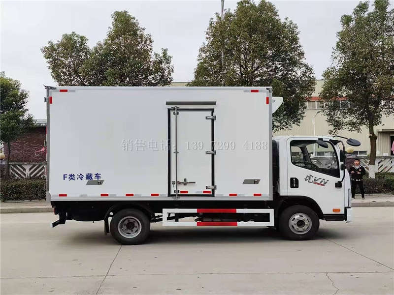 国六解放虎VN蓝牌4米2冷藏车