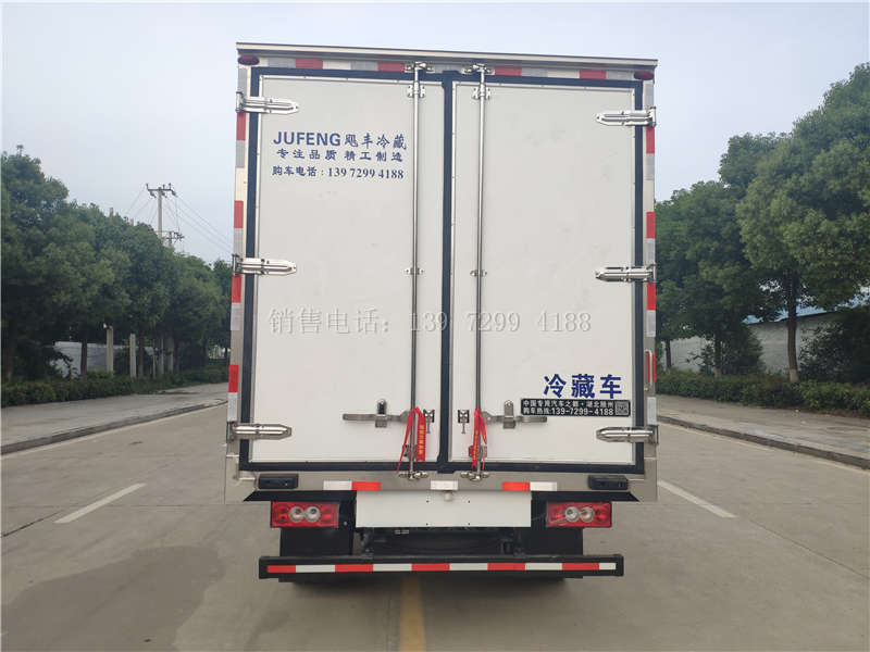 国六4米2福田奥铃速运冷藏车