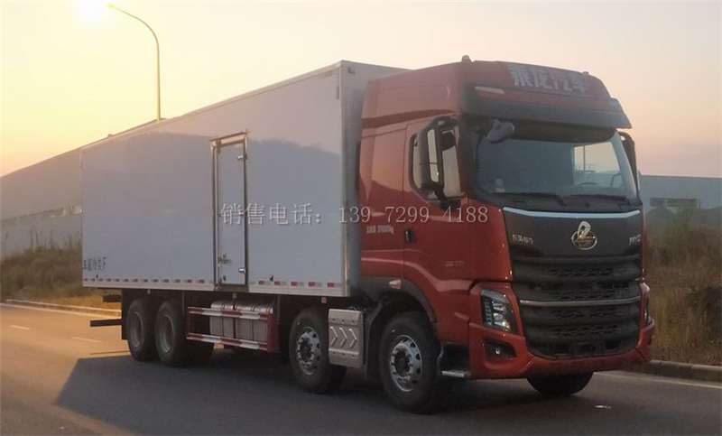 国六柳汽乘龙前四后八9米6冷藏车价格