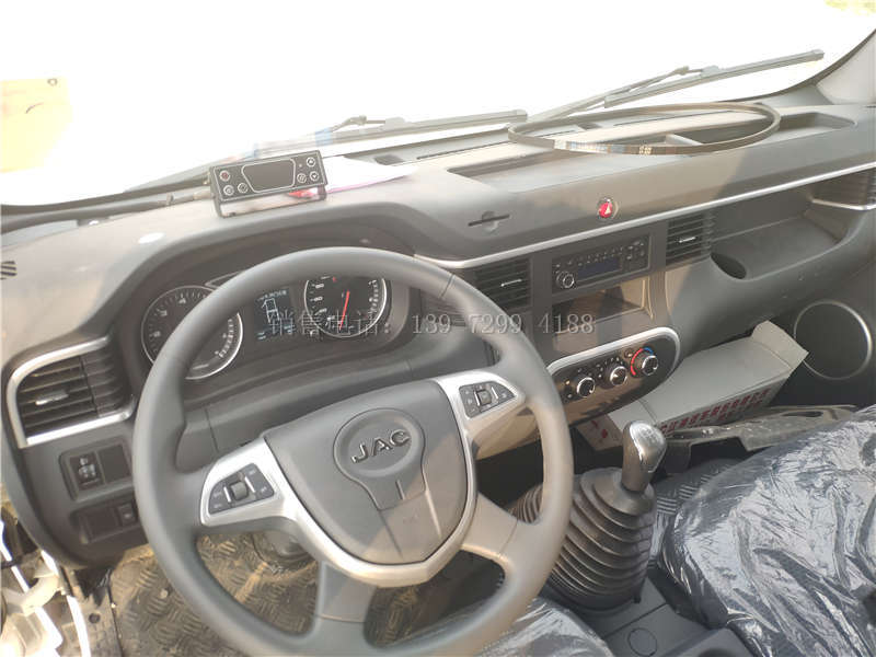 江淮四米二冷藏车上路多少钱