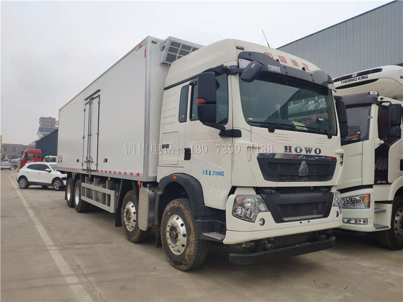 中国重汽豪沃大型冷藏车