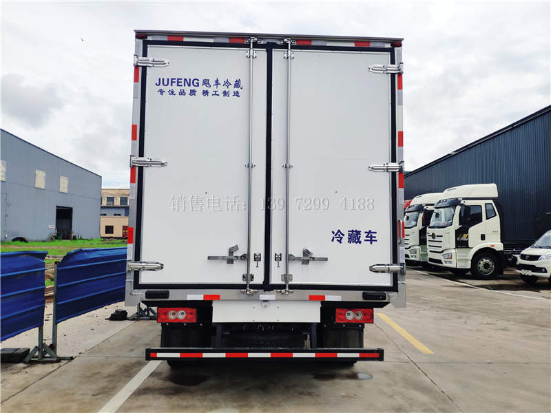 国六福田奥铃宽体4米2冷藏车多少钱