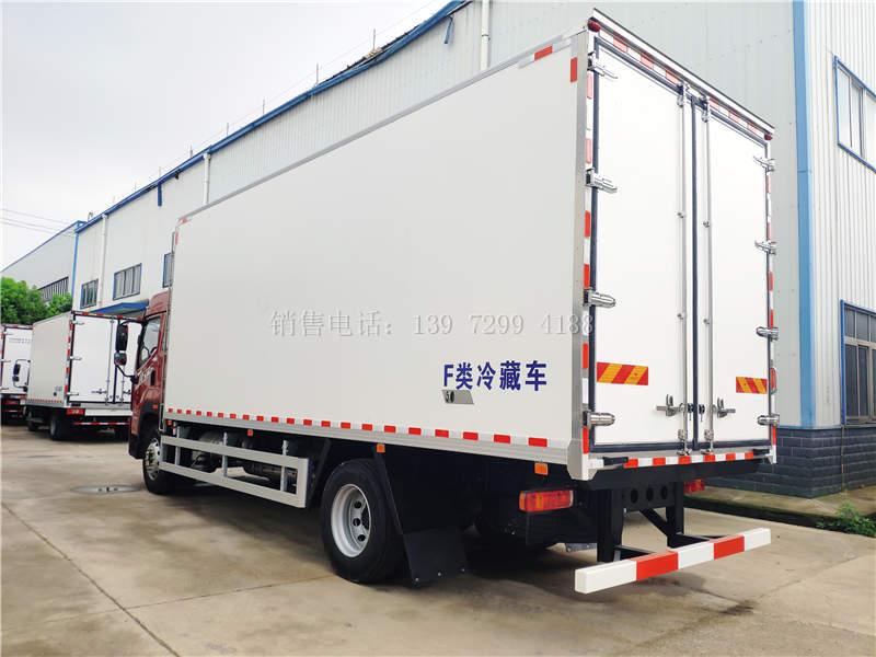 国六解放JK6肉钩6米8冷藏车价格图片