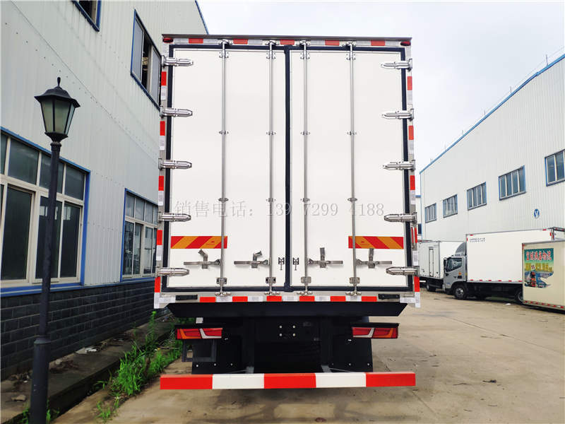 国六陕汽德龙M3000S前四后八9米6冷藏车价格图片