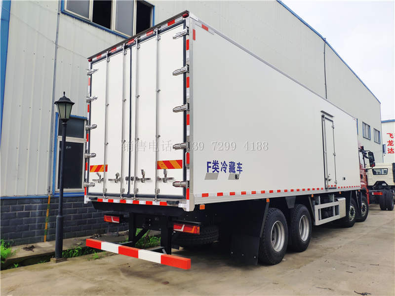 国六陕汽德龙M3000S前四后八9米6冷藏车价格图片