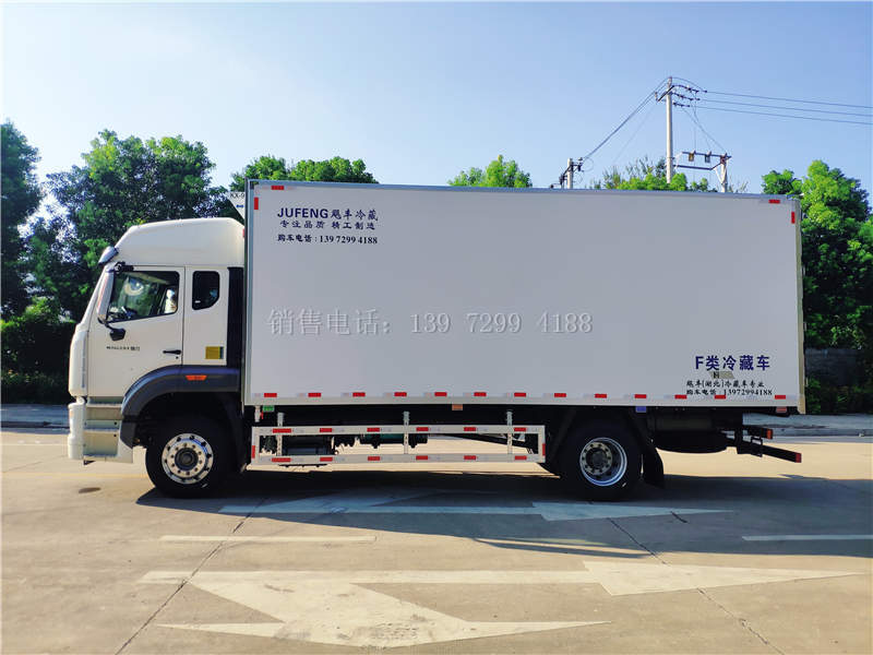 国六重汽豪沃6米8冷藏车价格图片