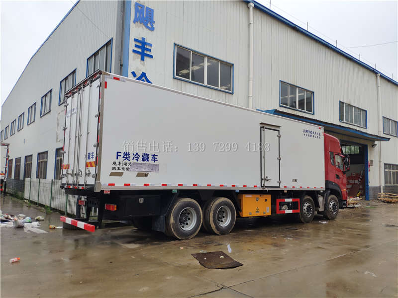东风天龙9米6冷藏车一公里几块钱?