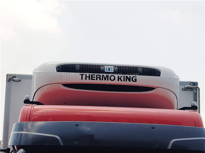 东风天龙冷藏车割顶
