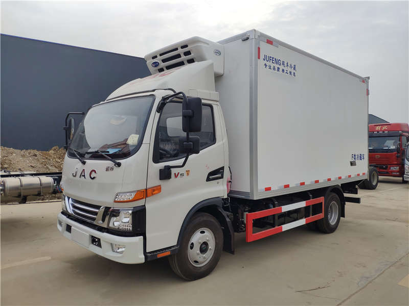 重汽4米2冷藏车与江淮骏铃4米2冷藏车哪个好些?