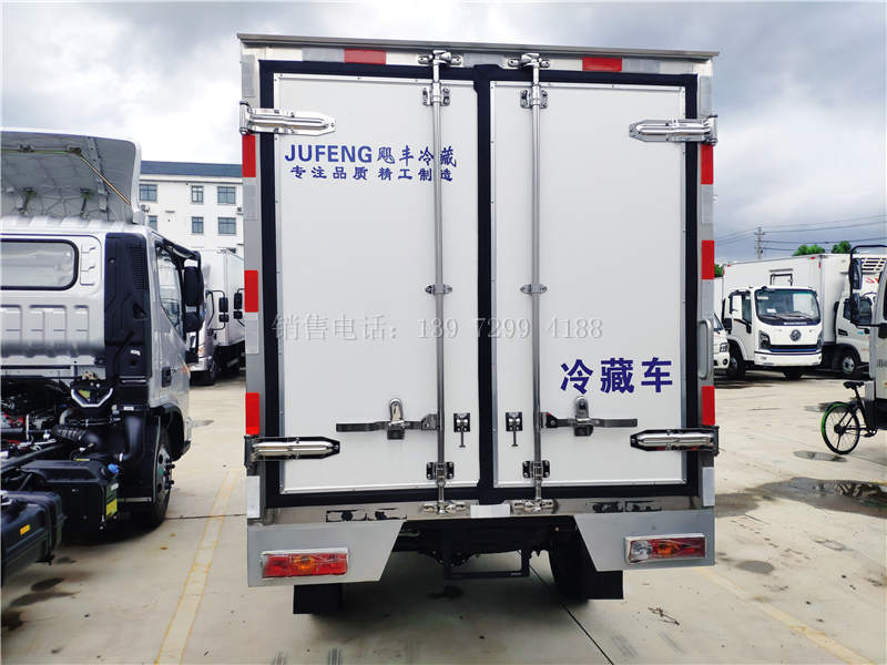 国六福田祥菱V1汽油3米冷藏车价格
