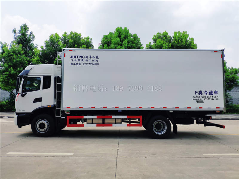 东风天锦KR6.8米冷藏车价格