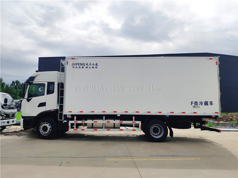 东风冷藏车6米8的价格