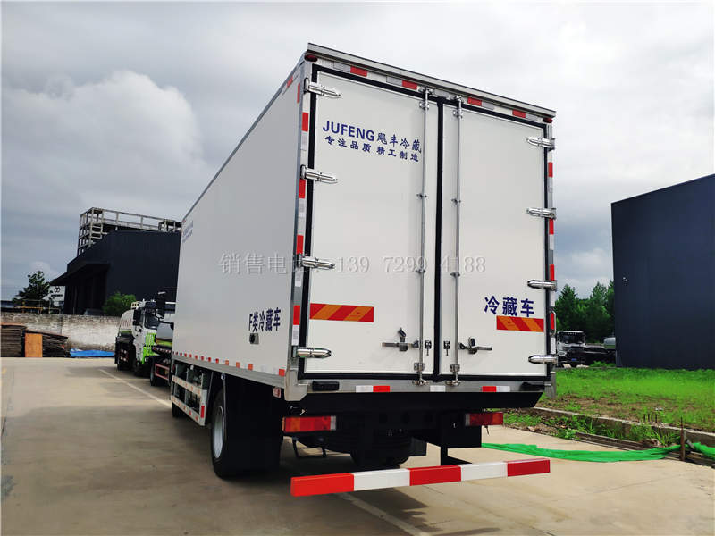 东风冷藏车6米8的价格