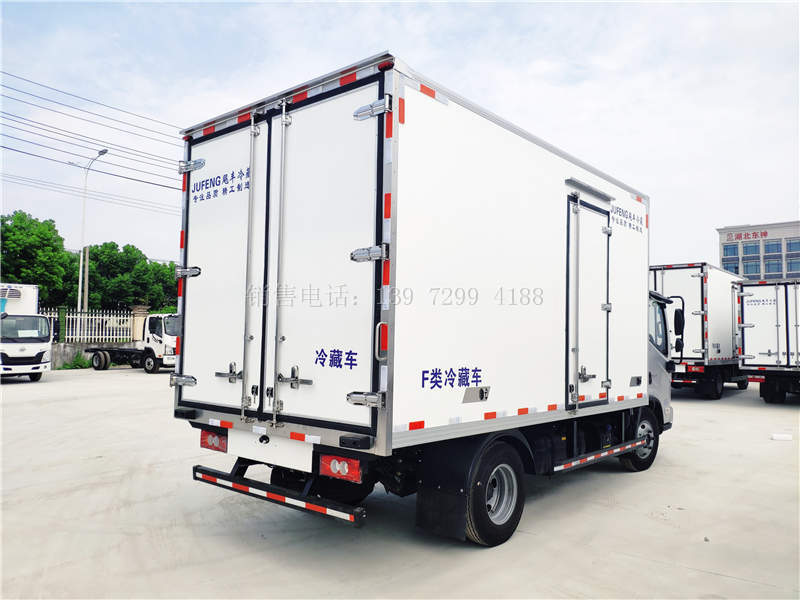 新款欧马可4米2国六冷藏车