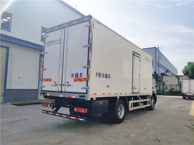福田欧马可冷藏车6.8米图片