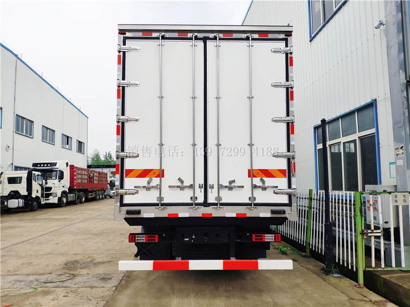 国六福田欧曼EST前四后八9米6保温冷藏车详述