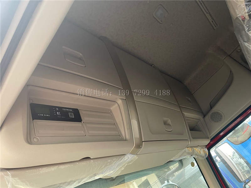 新款东风柳汽乘龙H5高顶双卧7米8保温冷藏车价格图片