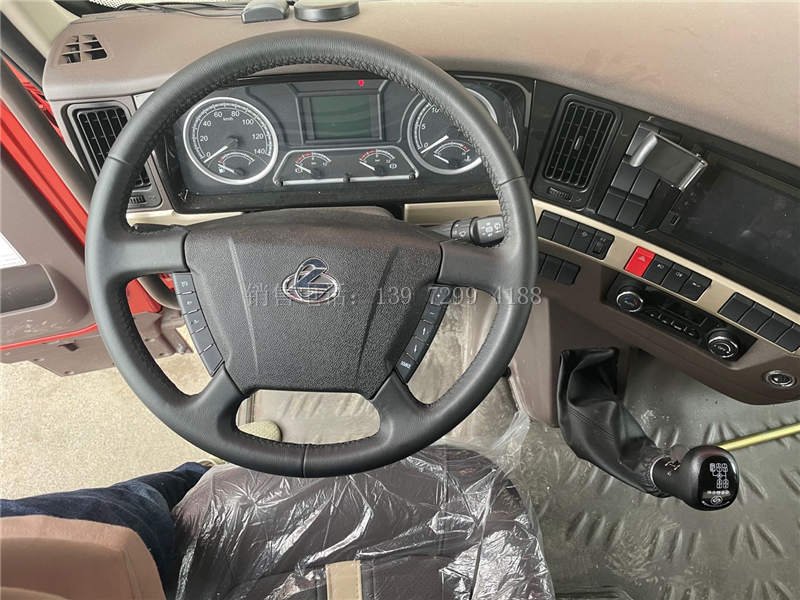 新款东风柳汽乘龙H5高顶双卧7米8保温冷藏车价格图片