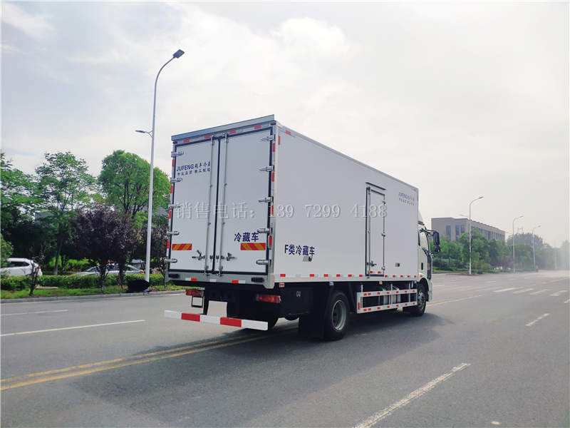 国六解放J6L精英版6米8保温冷藏车详述