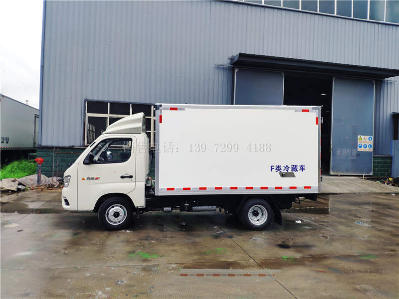 购买小型福田祥菱M1冷藏车好,还是租用好?