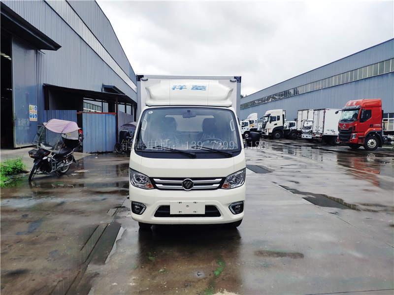 购买小型福田祥菱M1冷藏车好,还是租用好?