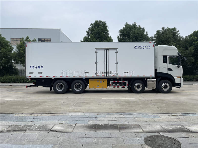 9米6东风天龙肉钩冷藏车多少钱?