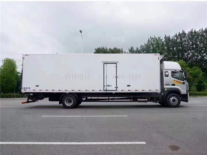 福田奥铃大黄蜂9米6冷藏车价格