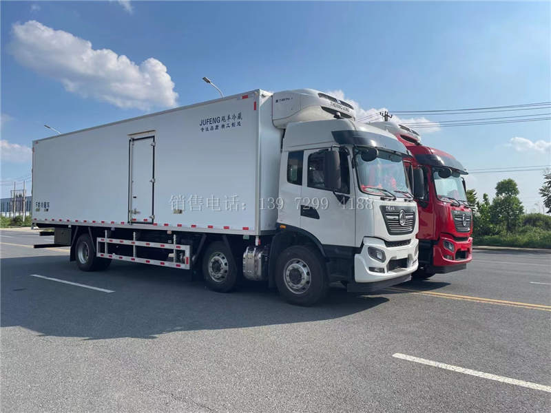 东风天锦kr小三轴9米6冷藏车报价配置