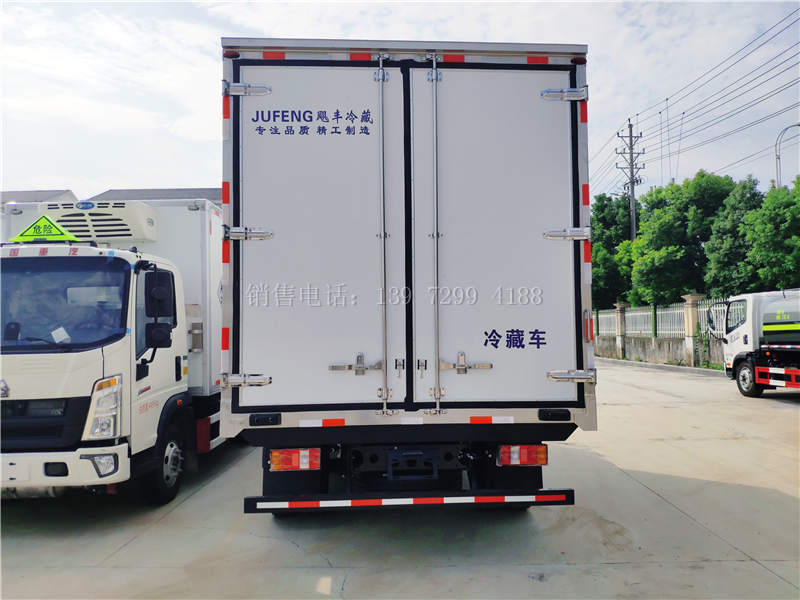 国六重汽统帅4.2米康机156马力冷藏车价格图片