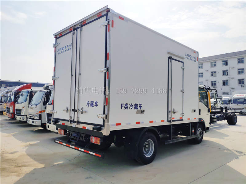 国六重汽统帅4.2米康机156马力冷藏车价格图片