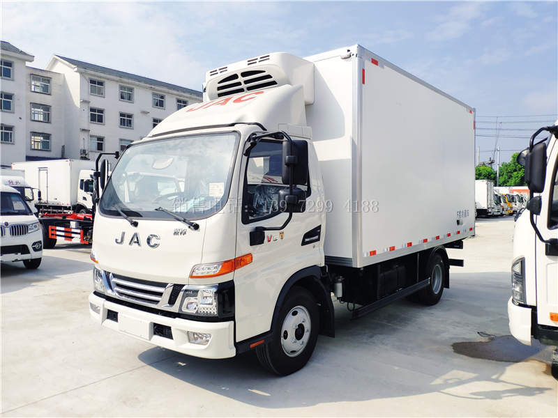 4米2江淮骏铃v5冷藏车多少钱?