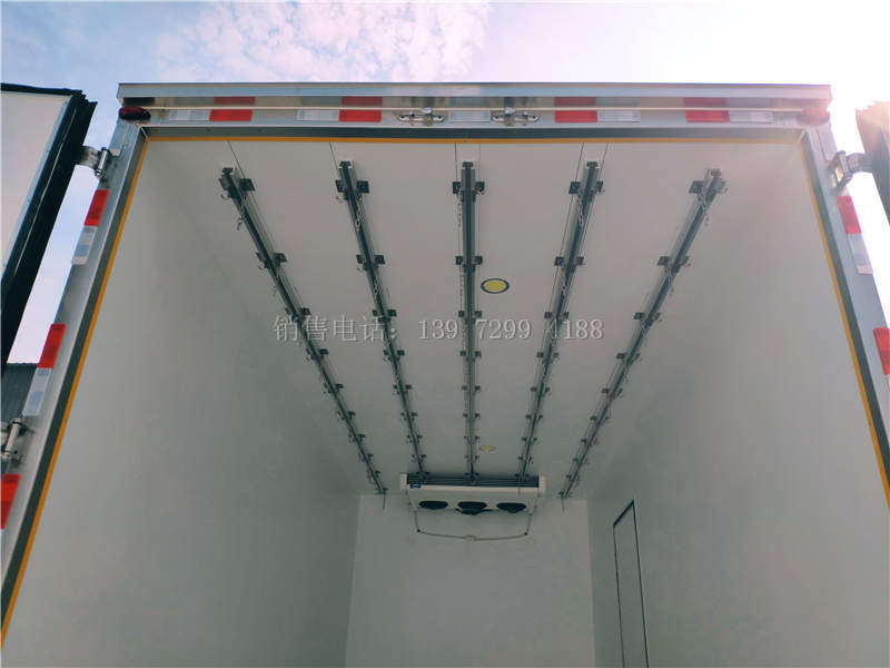 国六福田奥铃CTS排半5米1肉钩冷藏车报价配置