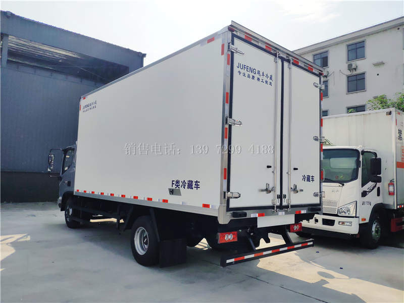 国六福田奥铃CTS排半5米1肉钩冷藏车报价配置