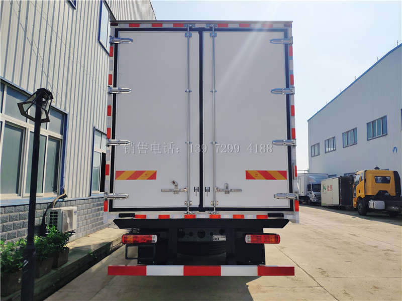 全新重汽豪沃TX德国曼250马力6米8冷藏车价格