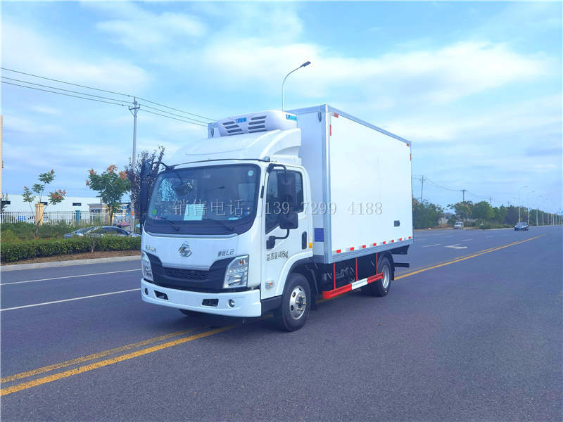 4米2东风柳汽乘龙L2玉柴140马力冷藏车价格