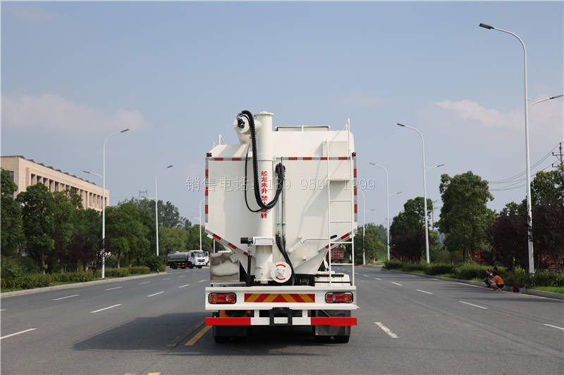 22吨东风畅行D3V前四后八散装饲料运输车价格