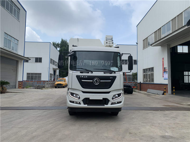 15吨东风天锦KR小三轴散装饲料运输车价格