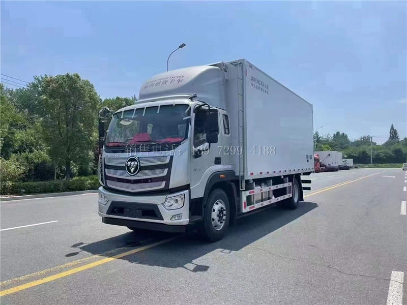 6米8福田欧航R康明斯220马力冷藏车价格