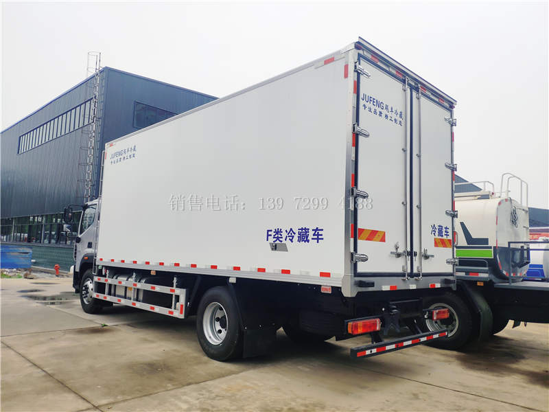 康明斯220马力福田欧航6米8冷藏车价格